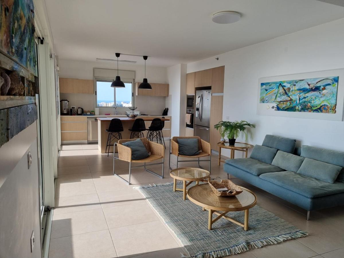 Beachfront Gallery Acre Exterior photo