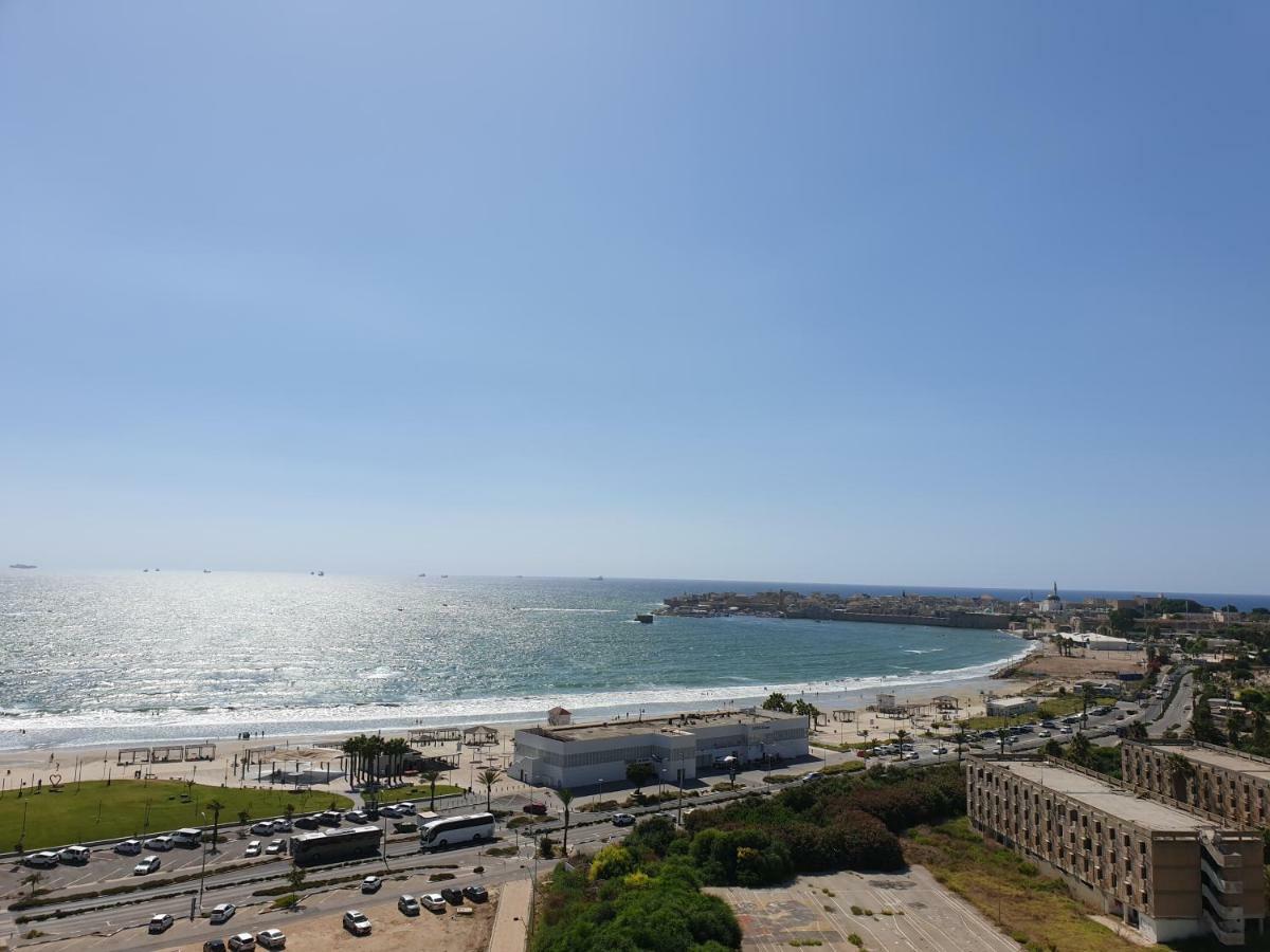 Beachfront Gallery Acre Exterior photo